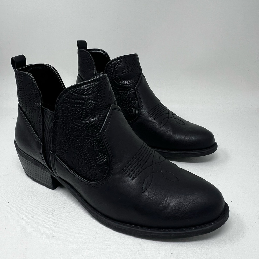 Easy Street Black Ankle Booties